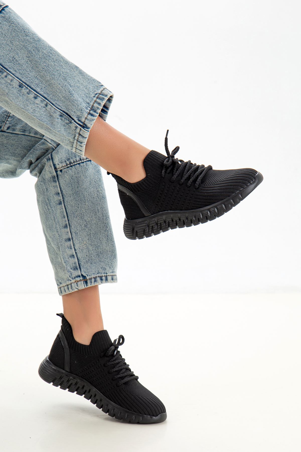 Kadın Bağcıklı Sneaker Siyah